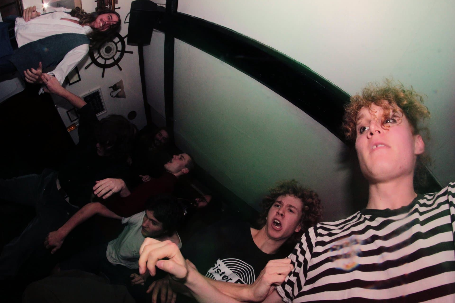 Queen's Head Live Gig Photo 6